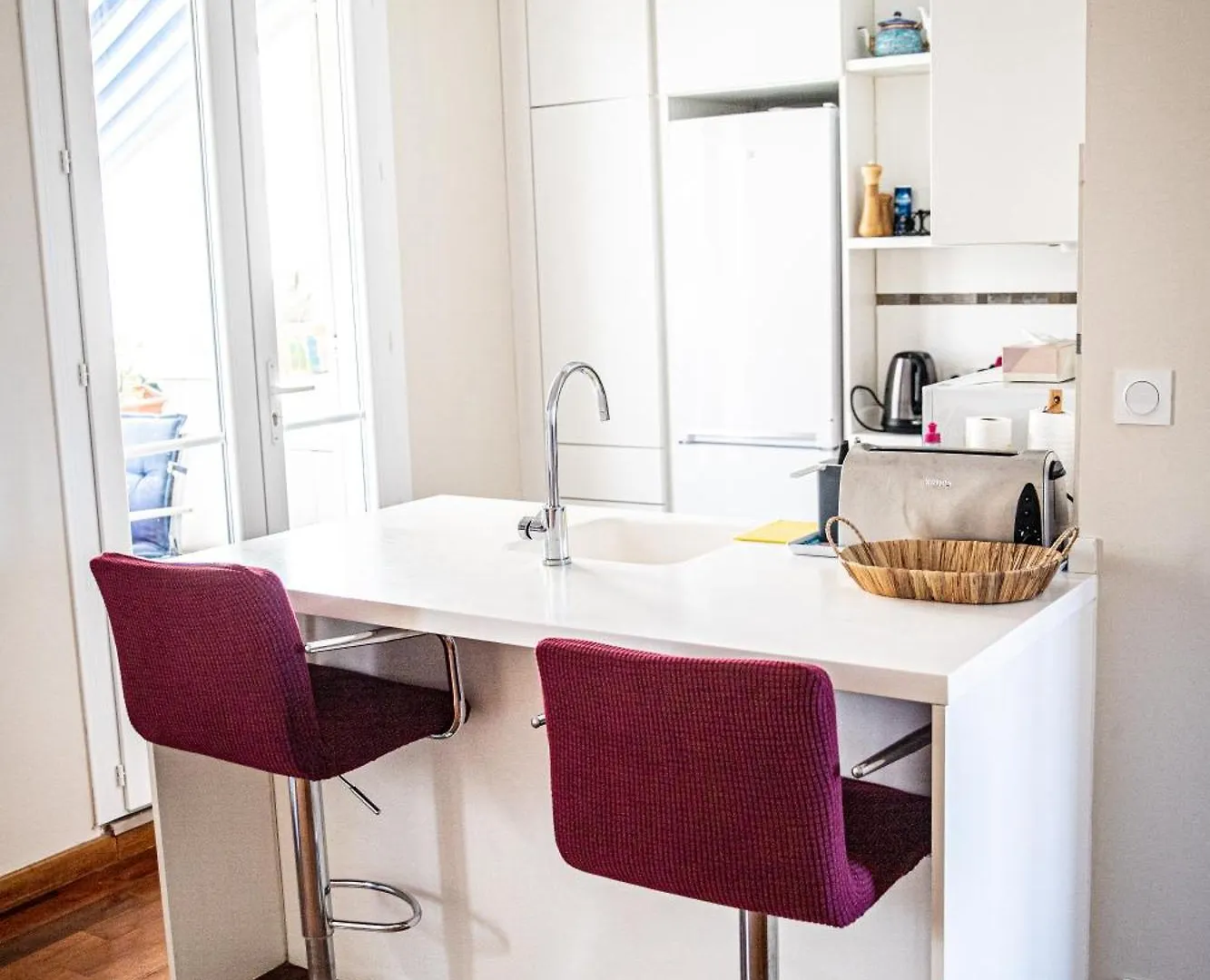 Nice Apartment In Νίκαια